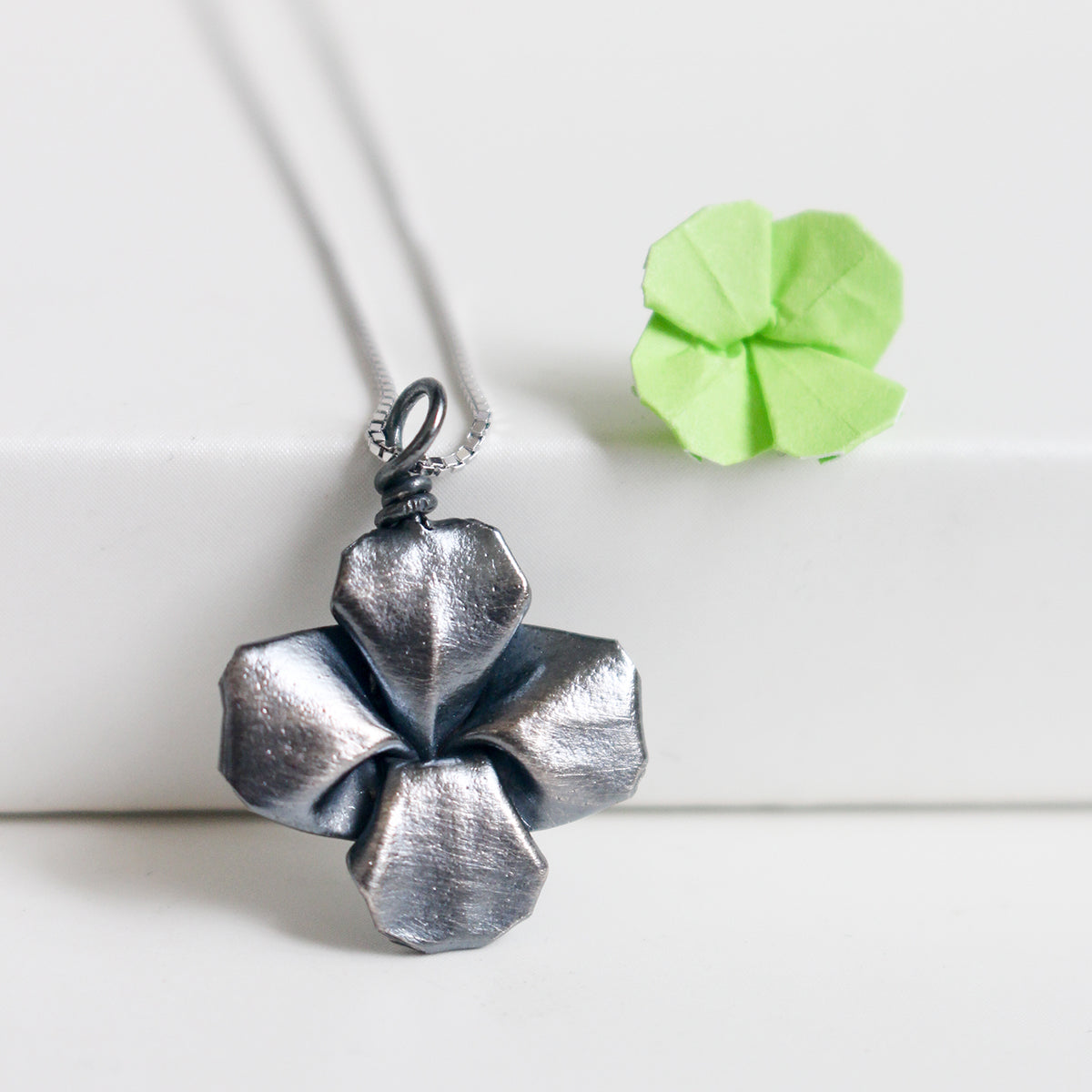 925 Black Silver Origami Clover Necklace