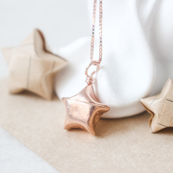 rosegoldluckystarnecklaceoriga