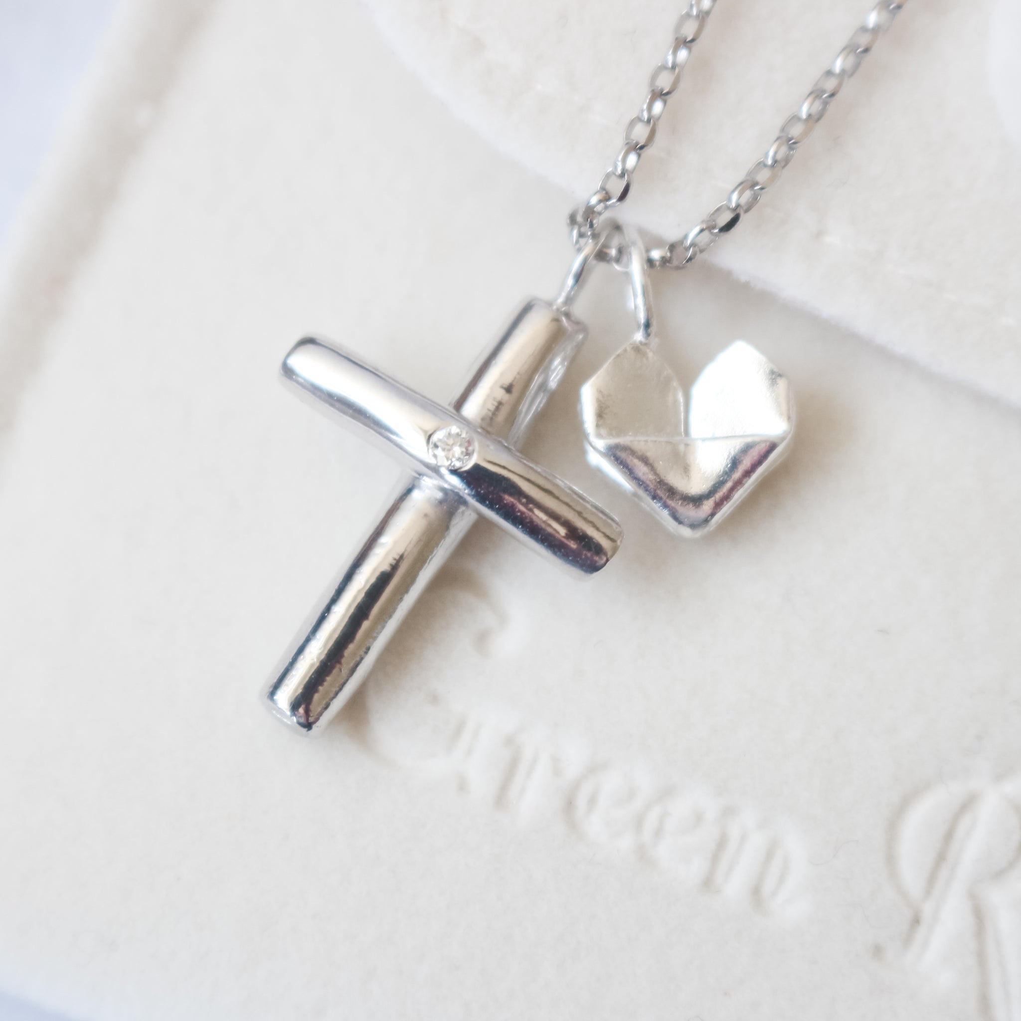 Cross Necklace in 925 Silver (Small) Plain or Engraved - Green Rivor