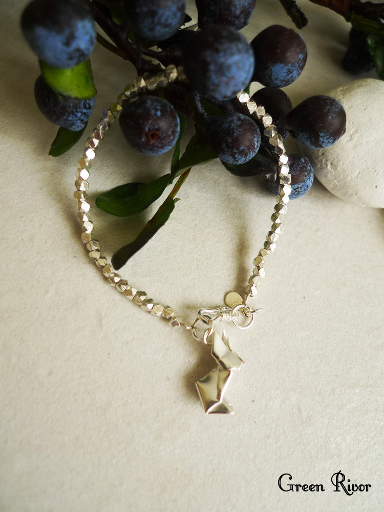 Origami Rabbit Matte Silver Sand Bracelet