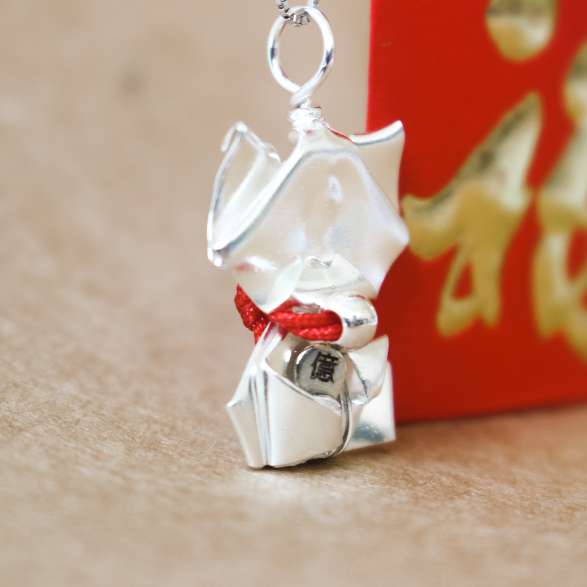 Fortune Cat Lucky cat Necklace Maneki-neko Beckoning cat Neko cat Tokoname
